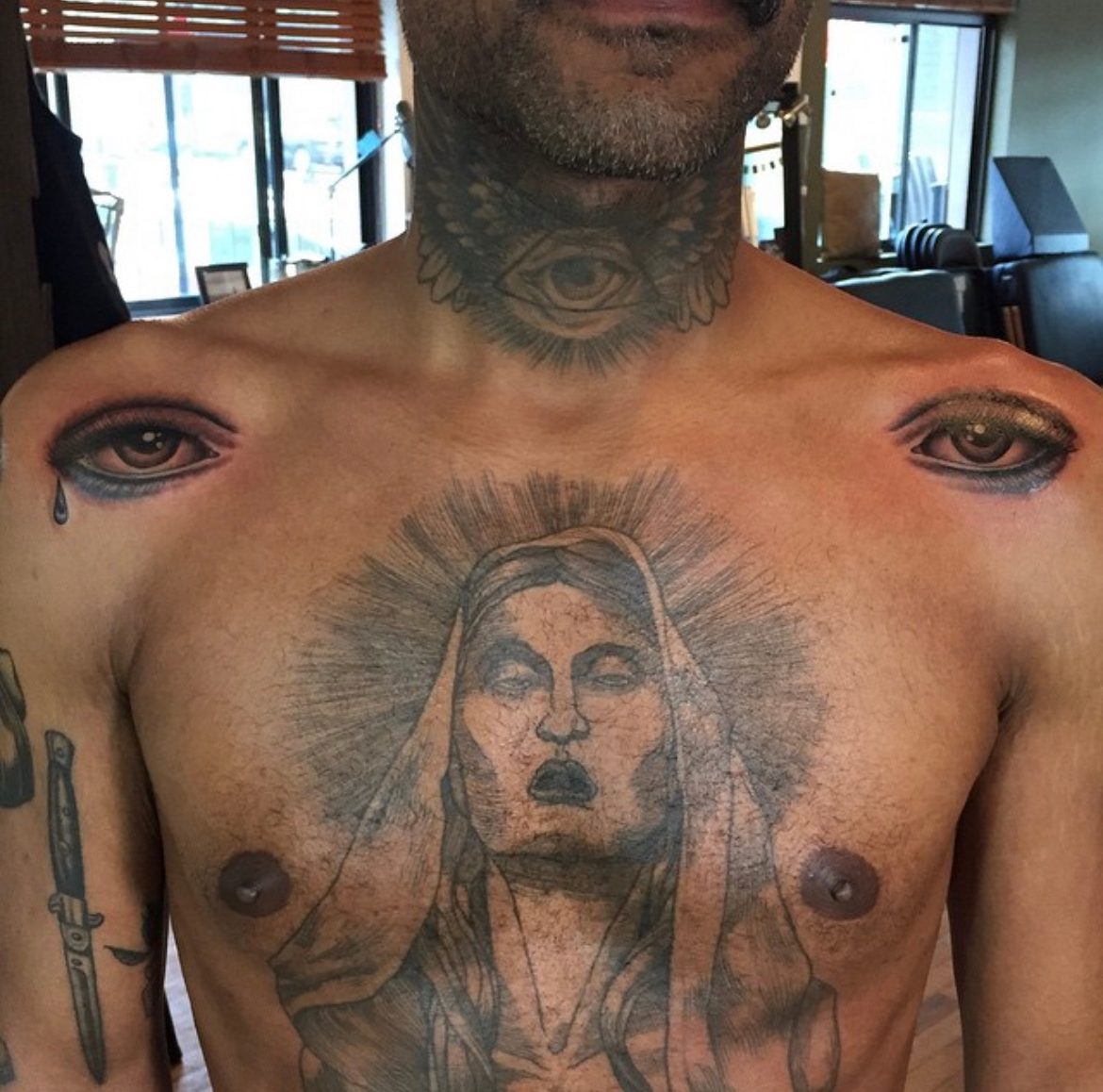 Image Alt /uploads/tattoo/archive/1785859473059-4.jpg