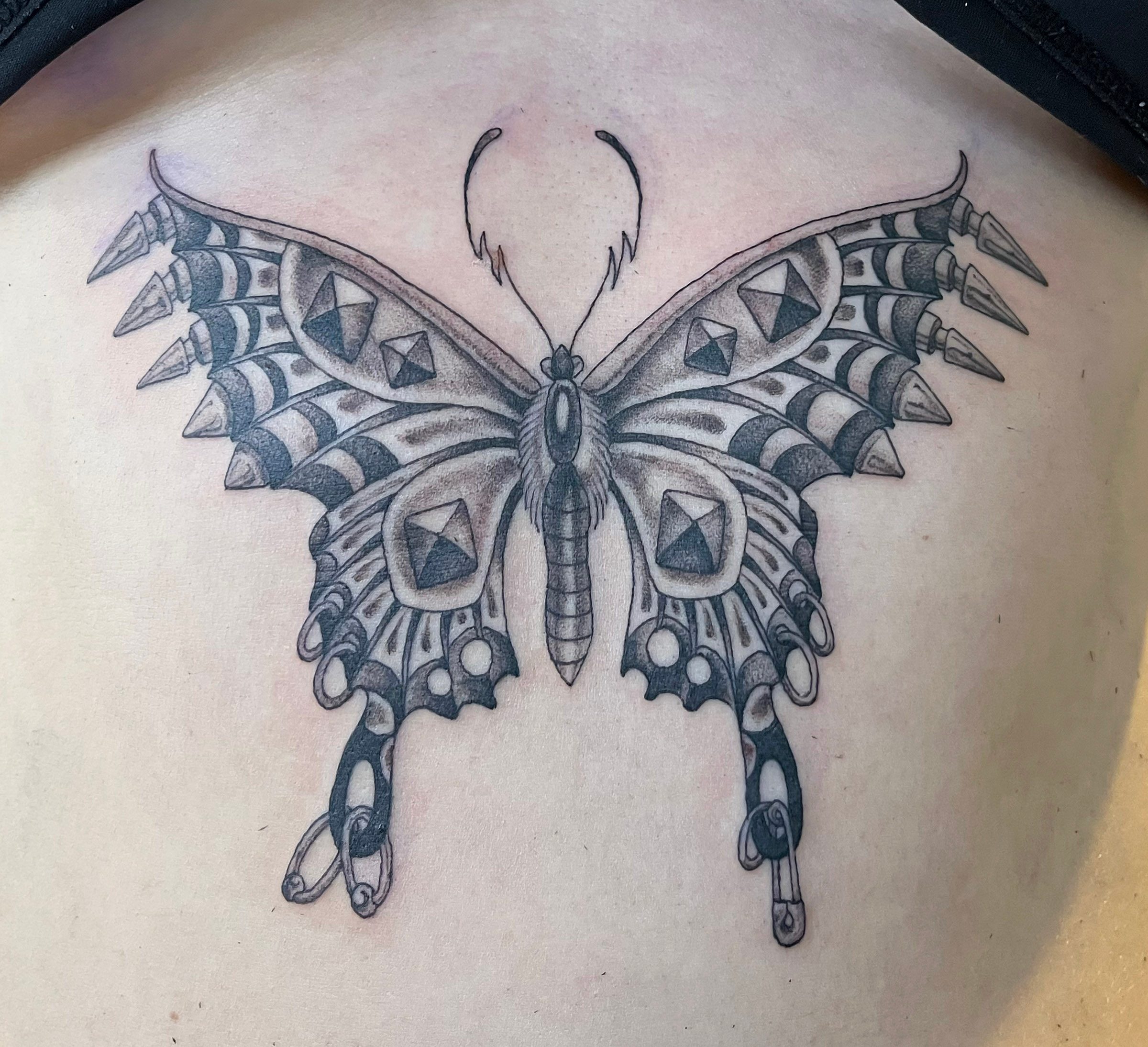 Image Alt /uploads/tattoo/small-scale/1785859271504-13.jpg