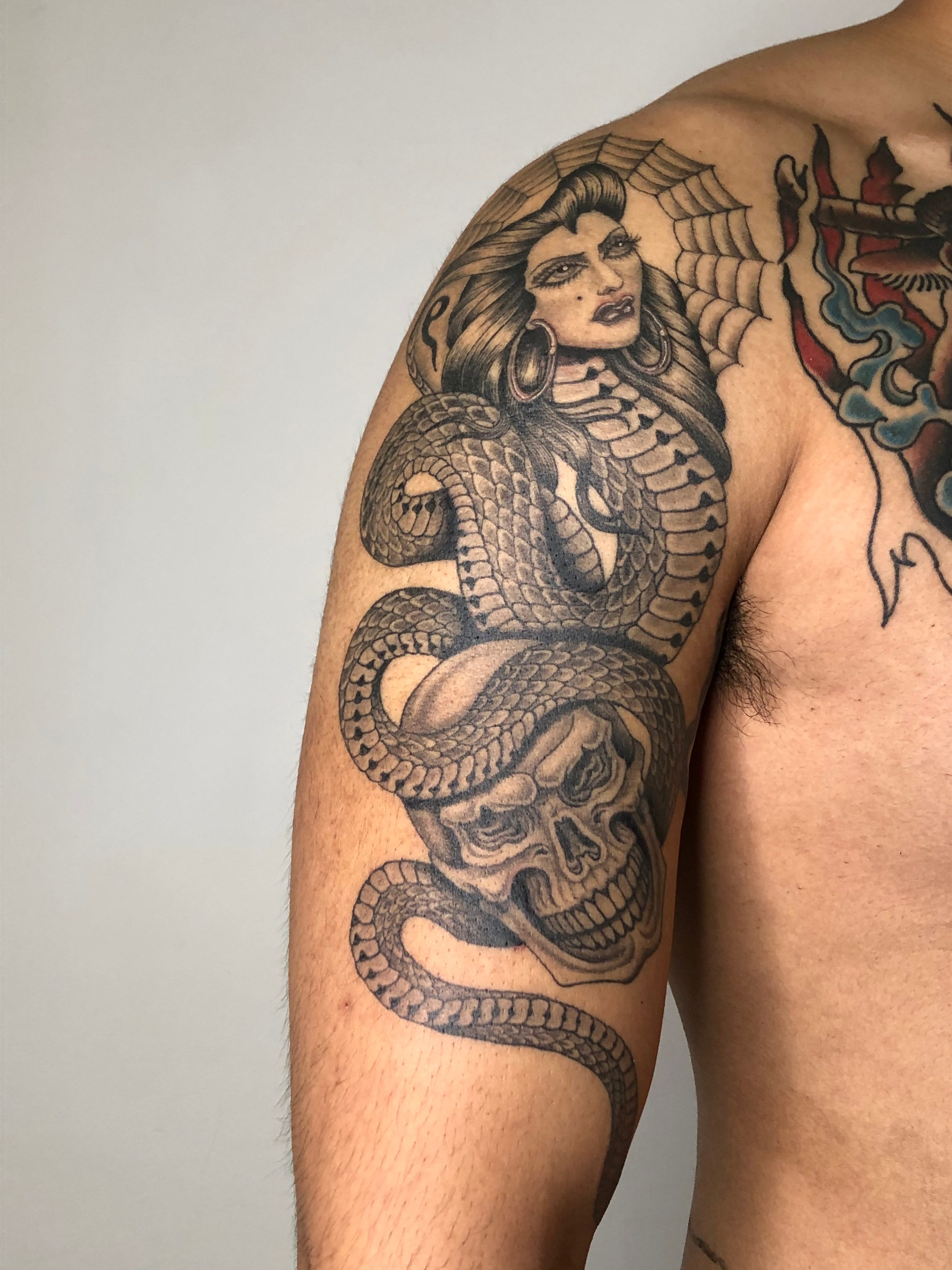 Image Alt /uploads/tattoo/small-scale/1785859293280-22.jpg