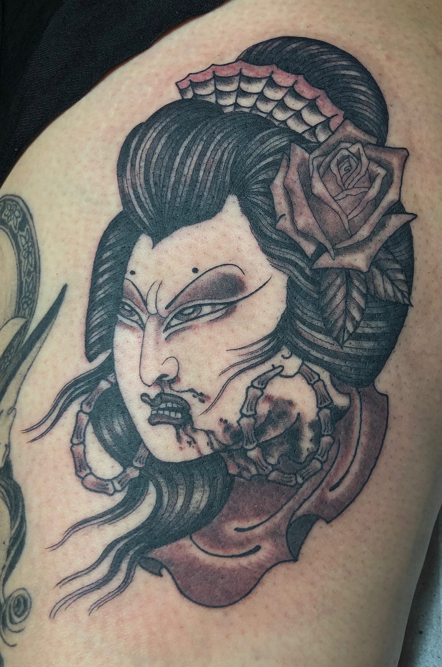 Image Alt /uploads/tattoo/small-scale/1785859343600-4.jpg