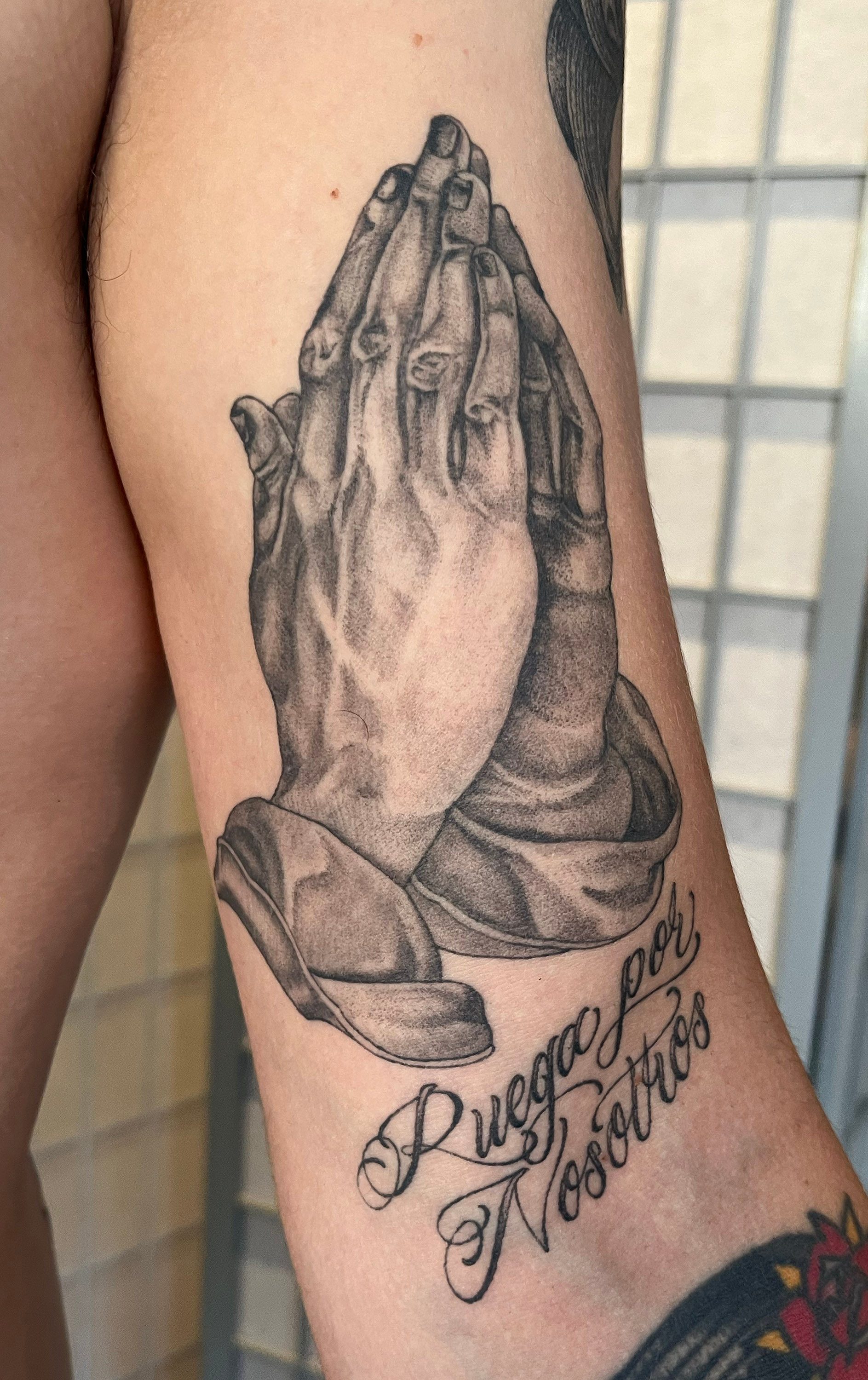 Image Alt /uploads/tattoo/small-scale/1785859355507-0.jpg