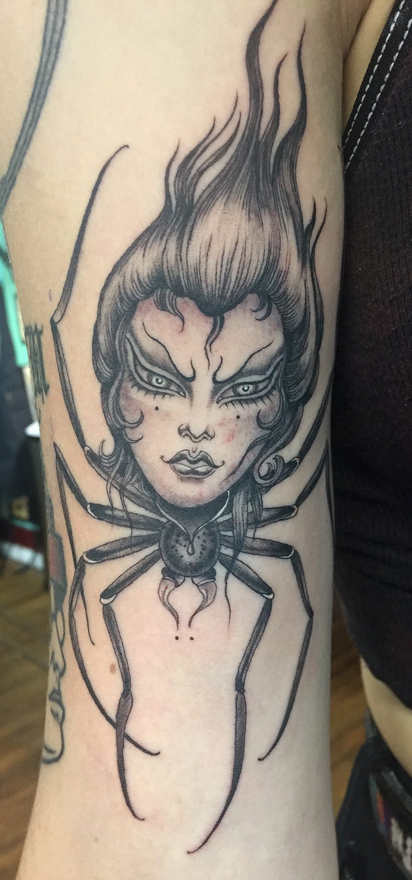 Image Alt /uploads/tattoo/small-scale/1785859356667-19.jpg